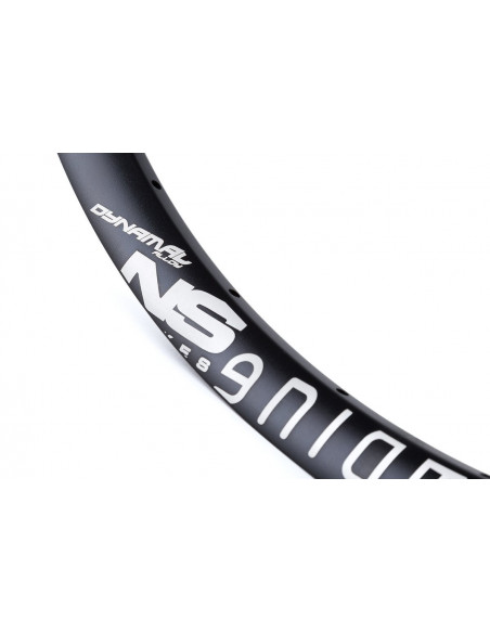 NS Bikes Obręcz Enigma Roll 26 32H 435g Czarna Anoda