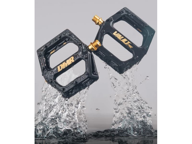 DMR Pedały Vault MAG SL Ti Czarne - SuperLight