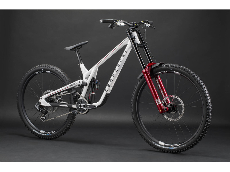 COMMENCAL rower SUPREME DH V5.2 Team...